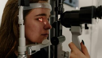 The Benefits of Regular Eye Exams Before Cataract Surgery